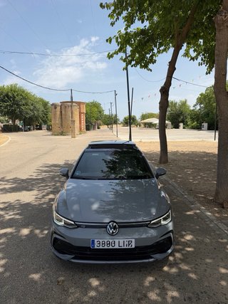 Volkswagen Golf 8 R-Line 2.0 TDI 150CV - DSG 7