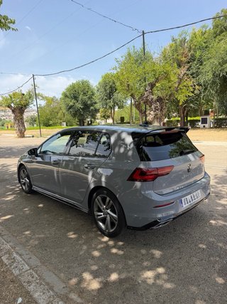 Volkswagen Golf 8 R-Line 2.0 TDI 150CV - DSG 7