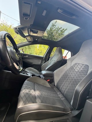 Volkswagen Golf 8 R-Line 2.0 TDI 150CV - DSG 7