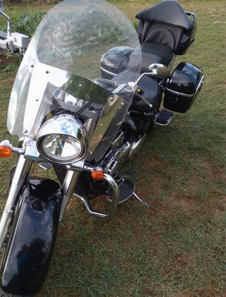 Suzuki Intruder 850 Negra