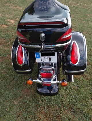 Suzuki Intruder 850 Negra
