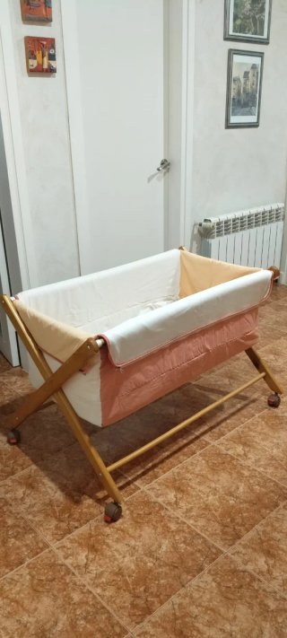 Cuna de bebé plegable