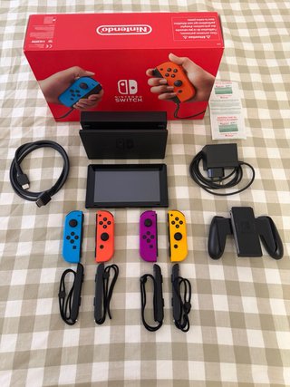 Nintendo Switch Consola + Accesorios