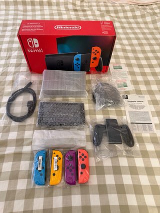 Nintendo Switch Consola + Accesorios