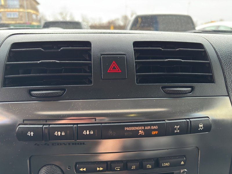 Hummer H3 2005, foto 15