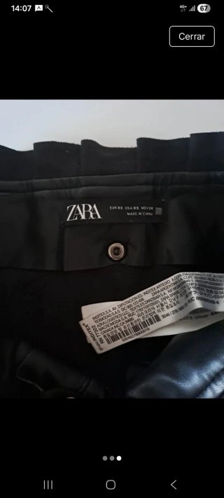 Falda Zara efecto piel con cinturón