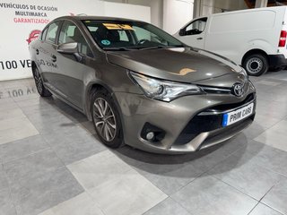 TOYOTA AVENSIS 2.0D 143CV-DISTINTIVO AMBIENTAL C