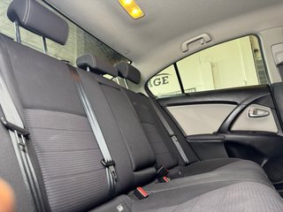 TOYOTA AVENSIS 2.0D 143CV-DISTINTIVO AMBIENTAL C