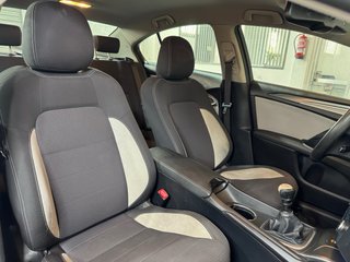 TOYOTA AVENSIS 2.0D 143CV-DISTINTIVO AMBIENTAL C