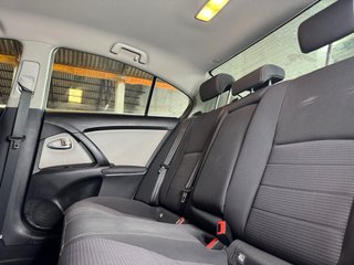 TOYOTA AVENSIS 2.0D 143CV-DISTINTIVO AMBIENTAL C