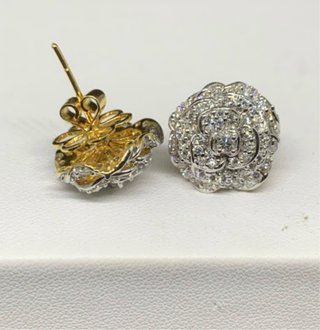 Pendientes Oro 18K Diamantes Naturales Flor