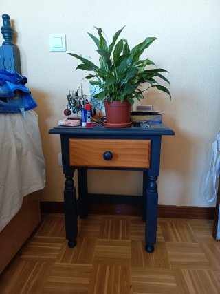 Cama 1.05m con canapé y mesilla