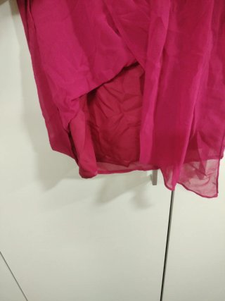 Vestido corto asimétrico rojo