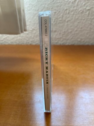 Ricky Martin - A Medio Vivir CD (1995)