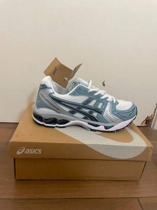 Zapatillas Asics gel kayano 14 grises y blancas