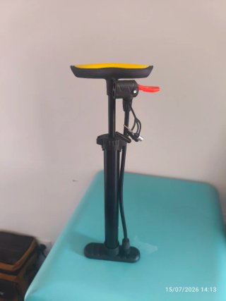 Bomba de pie para bicicleta