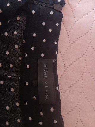Falda corta lunares
