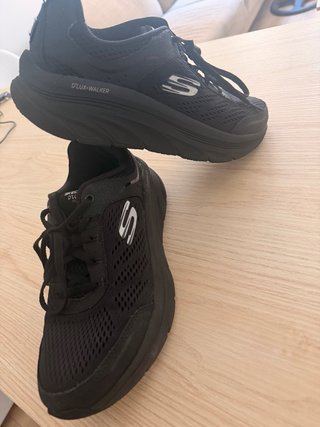 Zapatillas Skechers D'lux Walker Mujer Negras