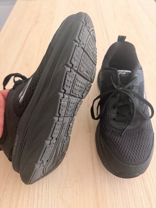 Zapatillas Skechers D'lux Walker Mujer Negras