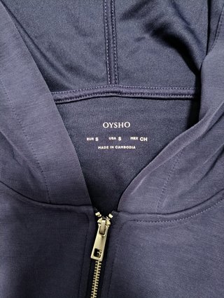 Sudadera Oysho azul con cremallera