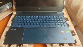 Portátil HP Victus Azul Marino RTX5050 Rayzen 7 AI