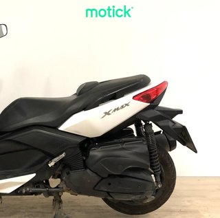 YAMAHA XMAX 400
