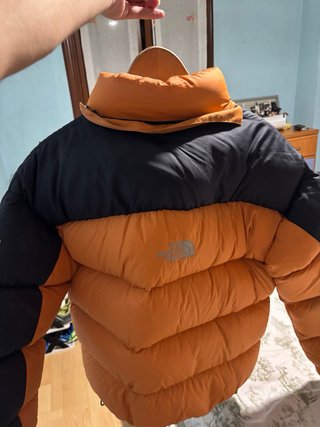Chaqueta The North Face Naranja y Negra