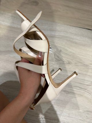 Tacones Michael Kors Beige Talla 38