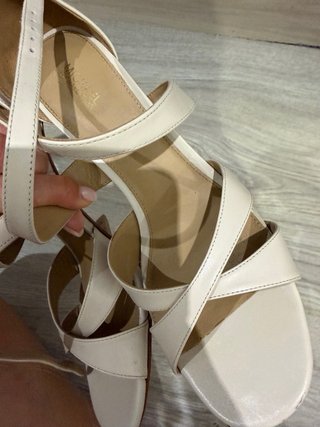 Tacones Michael Kors Beige Talla 38