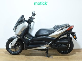 YAMAHA XMAX 125