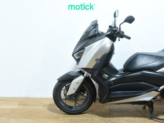 YAMAHA XMAX 125