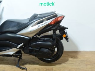 YAMAHA XMAX 125