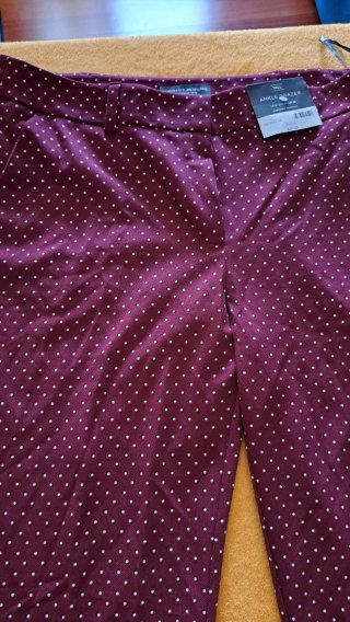 Pantalón de mujer estampado lunares