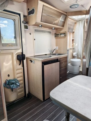 Se alquila autocaravana