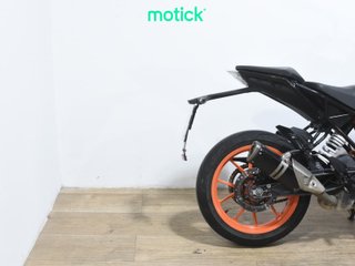 KTM DUKE 390
