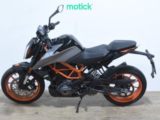 KTM DUKE 390