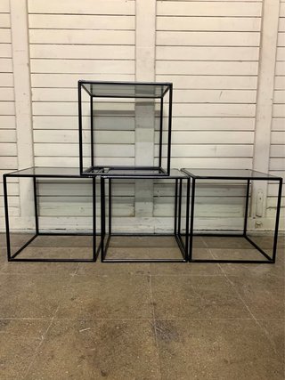 Mesas auxiliares metal y cristal( 45 la unidad)