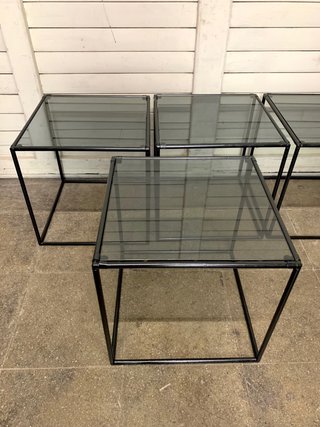 Mesas auxiliares metal y cristal( 45 la unidad)
