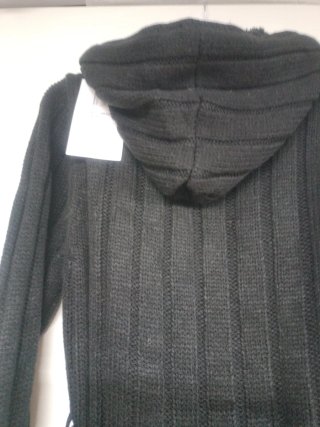 Cárdigan negro con forro de borrego