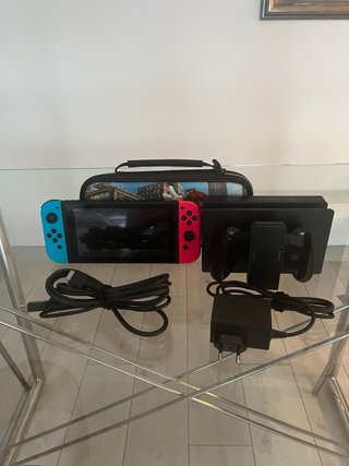 COME NUOVA! Nintendo Switch + Accessori