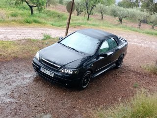 Opel Cabrio 2003
