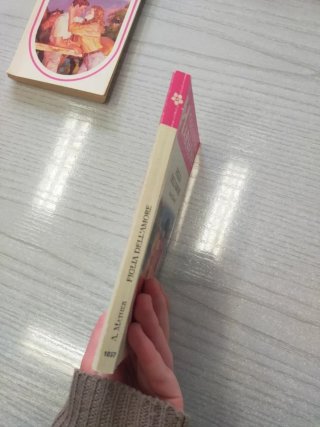 Lotto 14 Libri Romanzi Rosa "Collezione Harmony" -