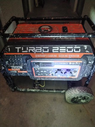 Generador de luz 2800 W  MAX POWER a gasolina