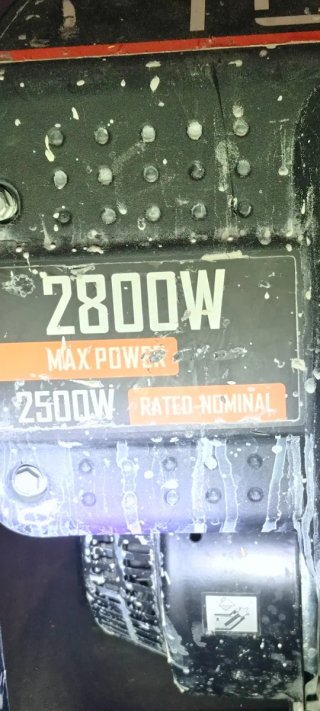 Generador de luz 2800 W  MAX POWER a gasolina