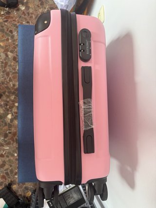 Maleta rosa nueva sin estrenar