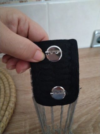 Adorno para hombreras con cadenas