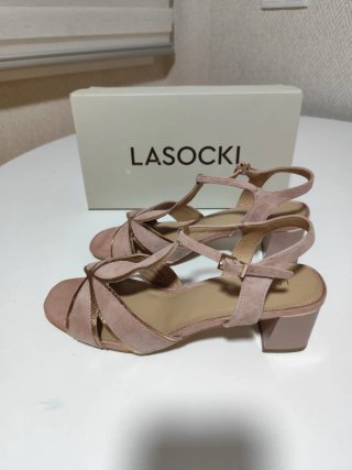 Sandalias LASOCKI rosa y dorado
