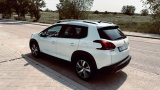 Peugeot 2008 1.2 110 CV - 2017
