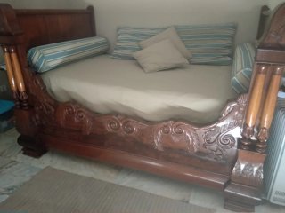 Cama antigua caoba maciza estilo barco