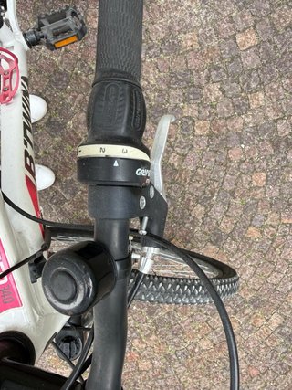 Bici donna B'Twin rosa/bianca ruota 26
